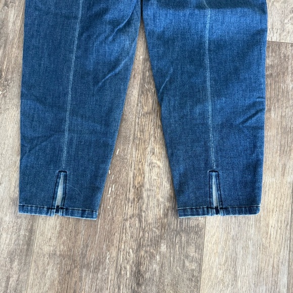 Betabrand Denim Capri Jeans - Medium Petite - Picture 4 of 7